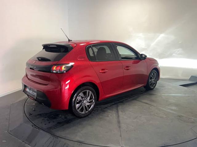 Peugeot 208 image 6