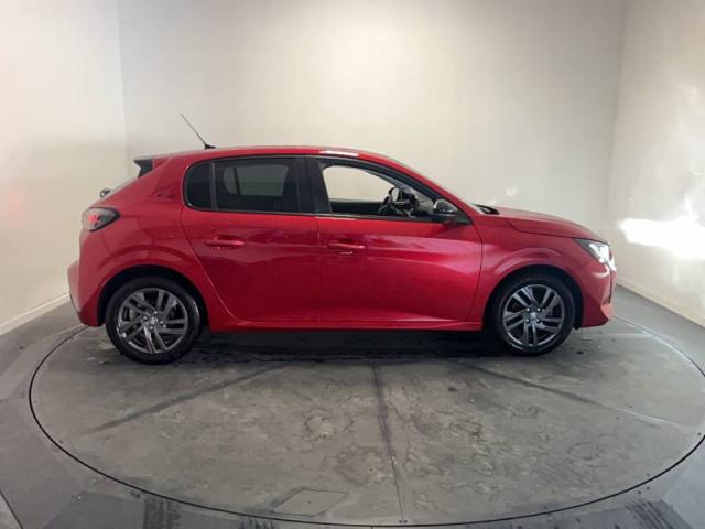 Peugeot 208 image 3