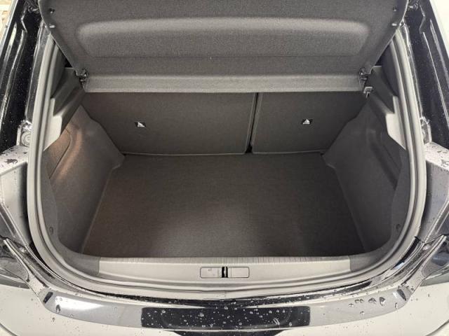 Peugeot 208 image 2