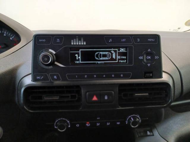 Peugeot Partner image 9
