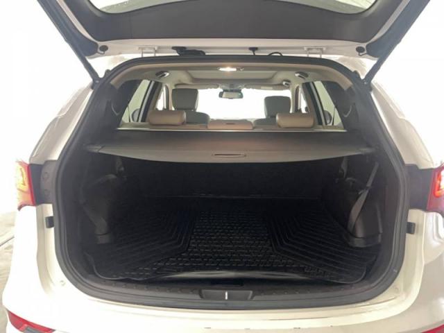Hyundai Santa Fe image 9