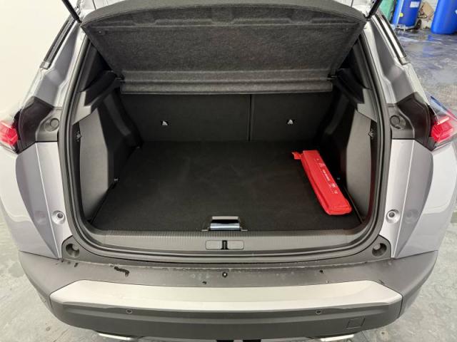 Peugeot 2008 image 9