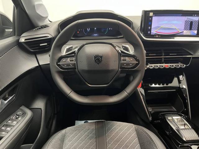 Peugeot 208 image 4