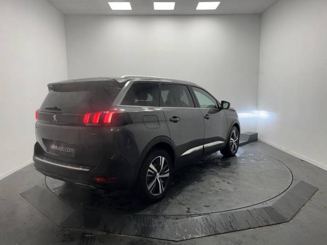 Peugeot 5008 image 7