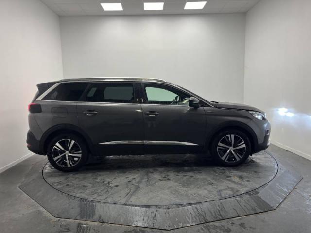 Peugeot 5008 image 5