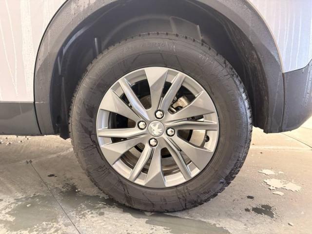 Peugeot 2008 image 6