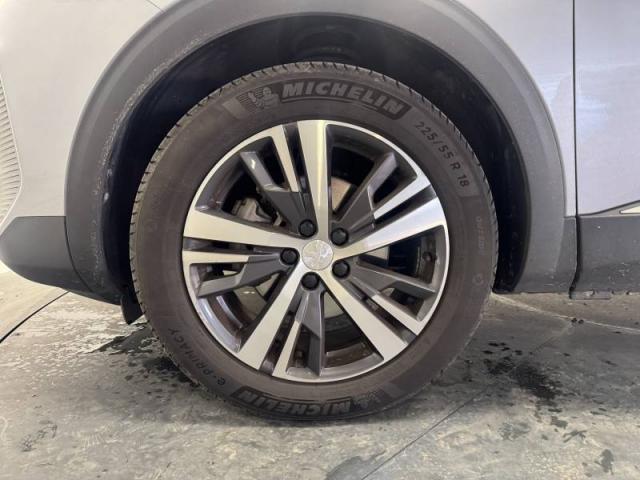 Peugeot 5008 image 8