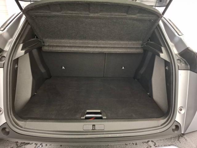 Peugeot 2008 image 1