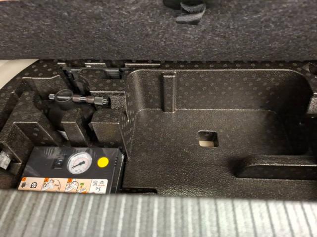 Peugeot 2008 image 8