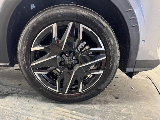 Peugeot 3008 image 3