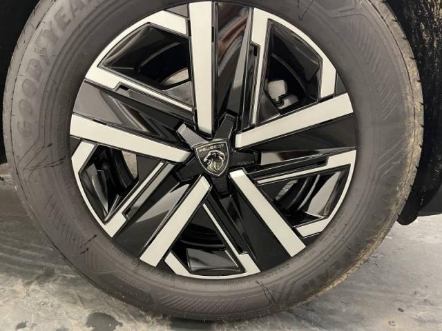 Peugeot 2008 image 5