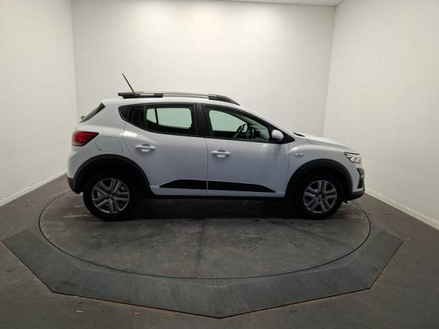 Dacia Sandero image 2