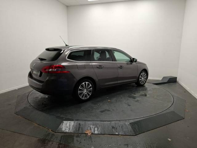 Peugeot 308 image 7
