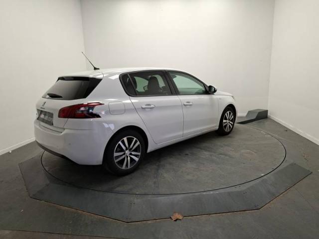 Peugeot 308 image 8