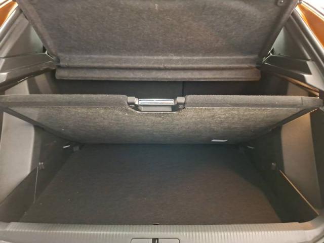 Peugeot 2008 image 7