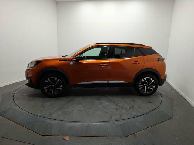 Peugeot 2008 image 2