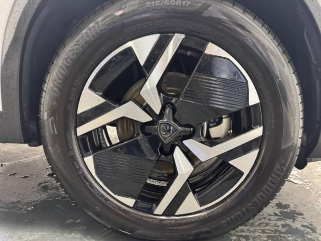 Peugeot 2008 image 6