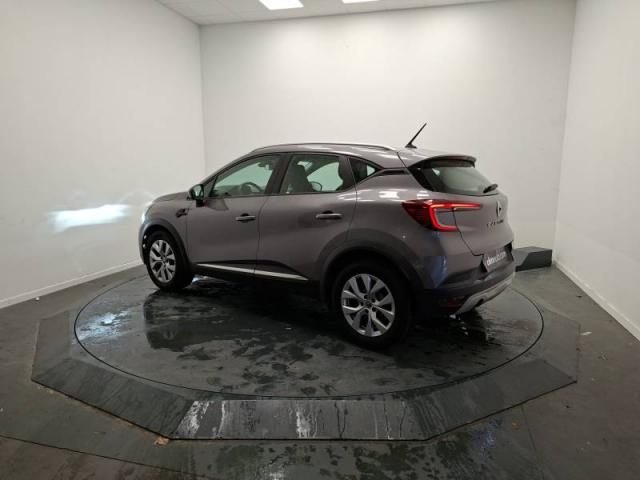 Renault Captur image 2