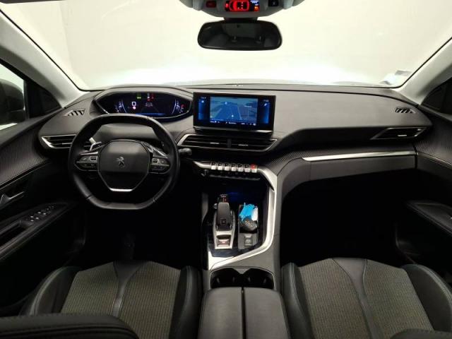 Peugeot 3008 image 2