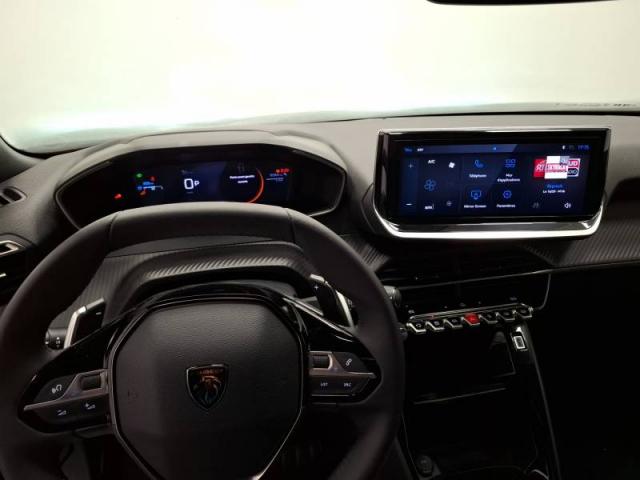 Peugeot 2008 image 6