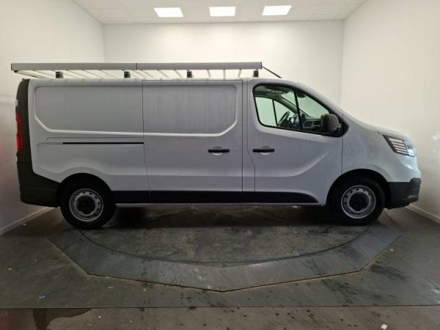 Renault Trafic image 1