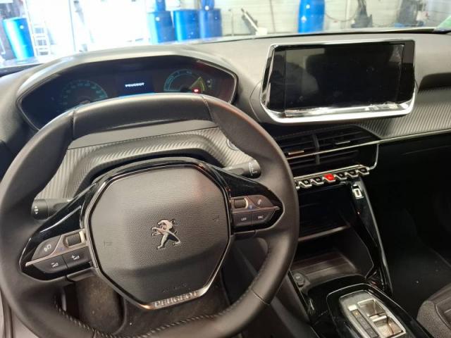 Peugeot 2008 image 4