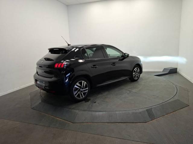 Peugeot 208 image 1