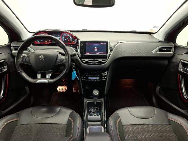 Peugeot 2008 image 2