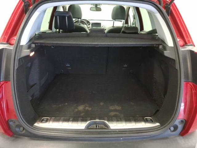 Peugeot 2008 image 8