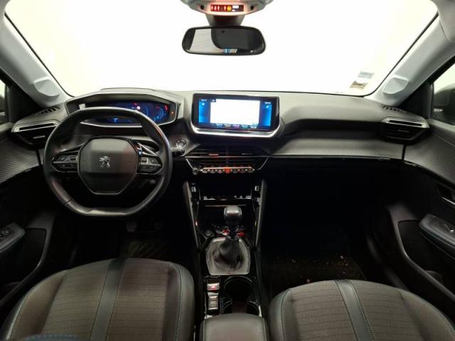 Peugeot 208 image 8
