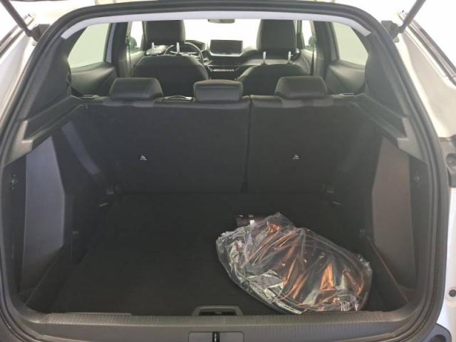 Peugeot 2008 image 5
