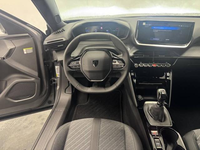 Peugeot 2008 image 9