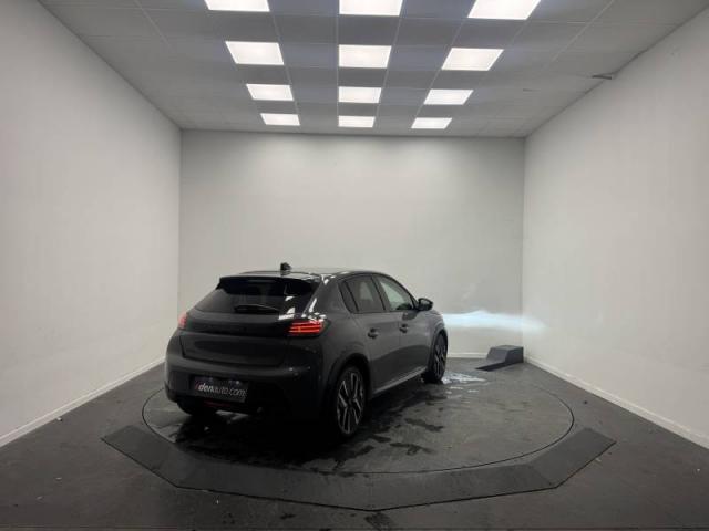 Peugeot 208 image 6