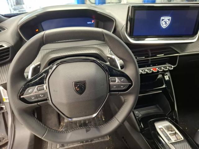 Peugeot 2008 image 3
