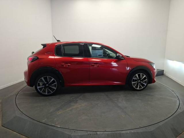 Peugeot 208 image 3
