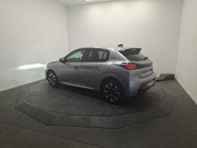 Peugeot 208 image 9
