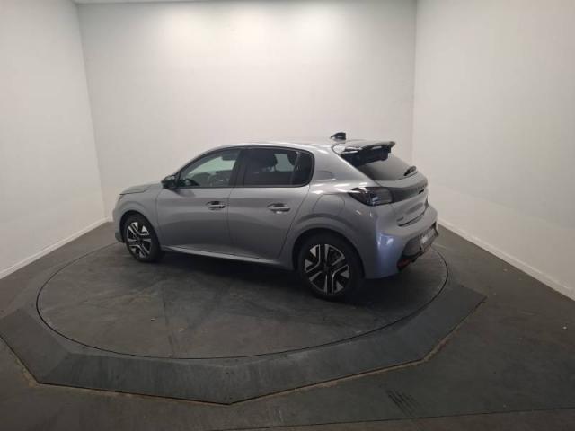 Peugeot 208 image 2