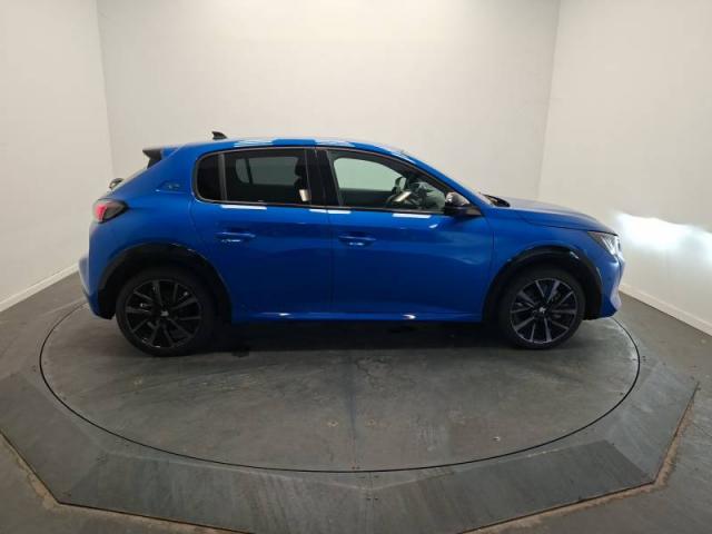 Peugeot 208 image 3