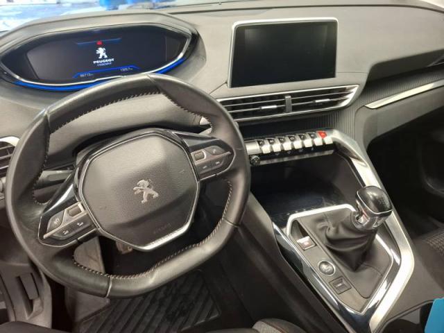 Peugeot 3008 image 1