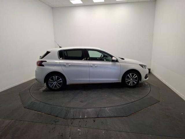 Peugeot 308 image 9