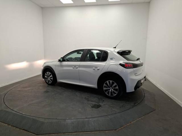 Peugeot 208 image 9