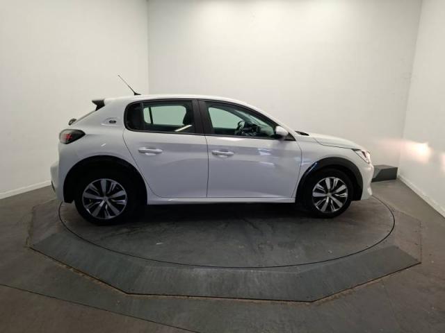 Peugeot 208 image 3