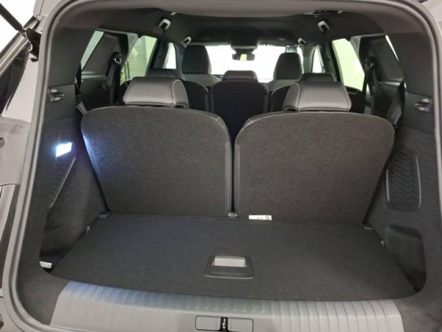Peugeot 5008 image 6