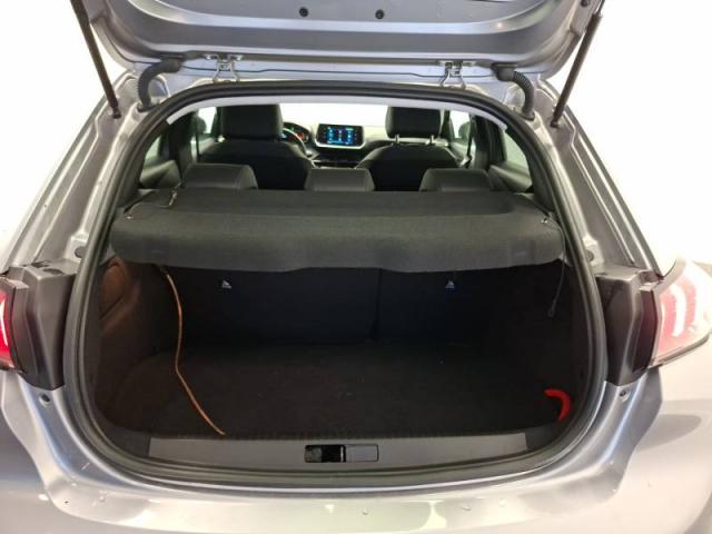 Peugeot 208 image 6