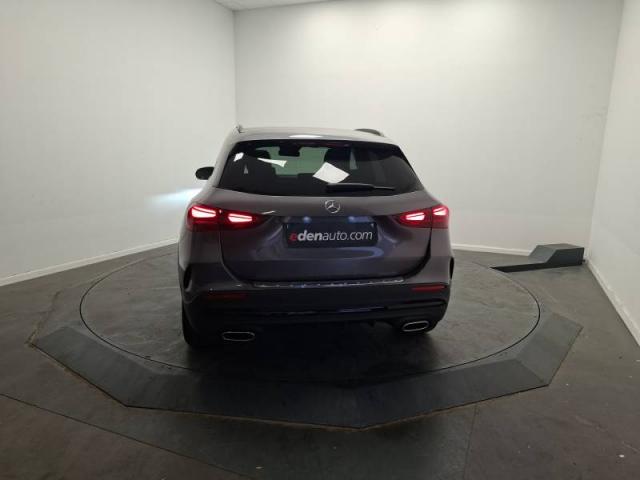 Mercedes Benz Gla image 8
