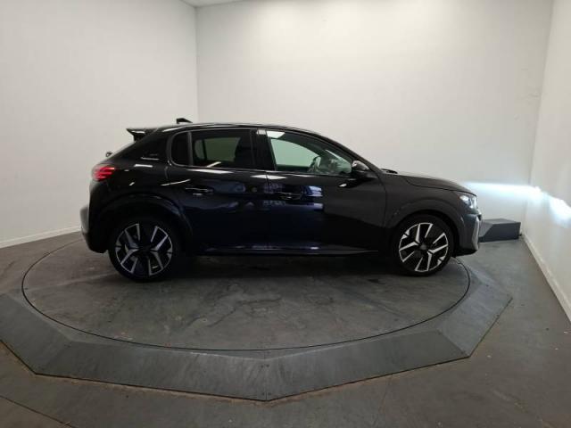 Peugeot 208 image 7