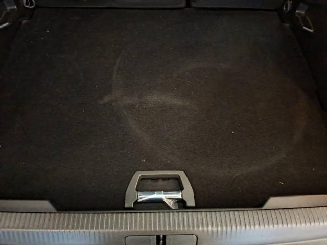 Peugeot 2008 image 9