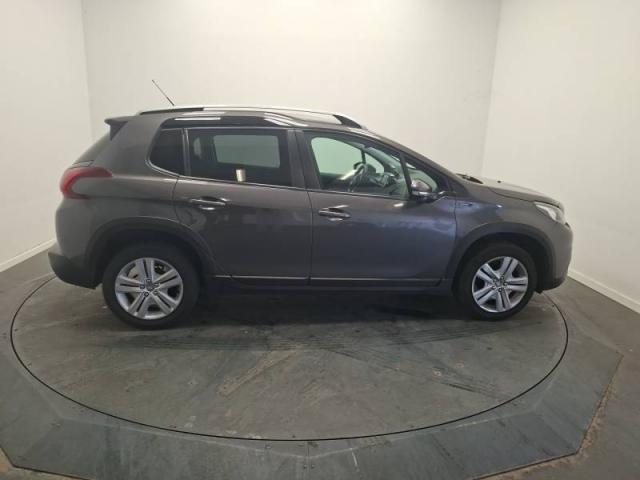 Peugeot 2008 image 1