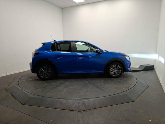 Peugeot 208 image 9