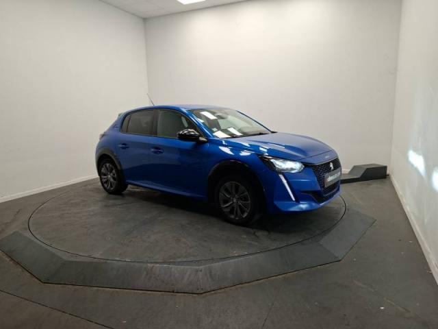 Peugeot 208 image 8